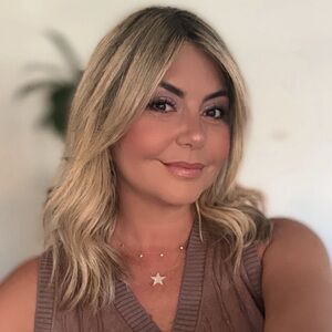 Meet your Posher, Yahaira